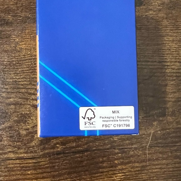 2024 McDonalds Illumination's
Despicable Me 4 #9 Avl Dave Happy Meal Toy New - Picture 4 of 6